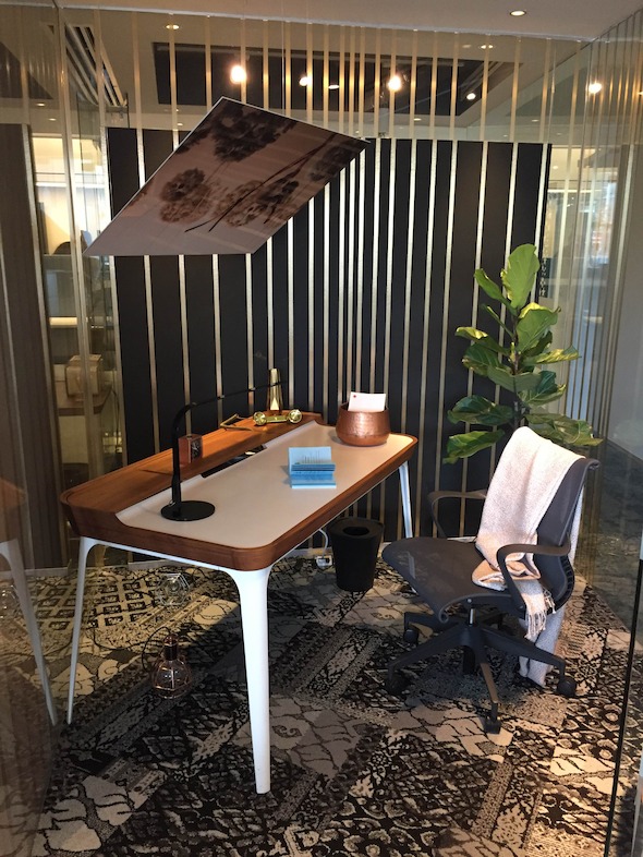 开云（中国） - 桌几|办公桌|办公家具|设计师家具|Airia™ 写字桌